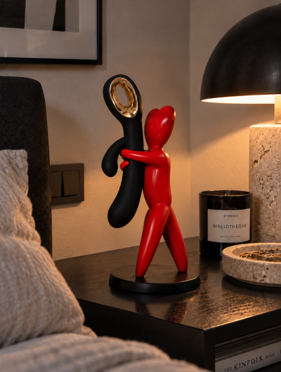THE HUG PLEASURE - SCULTURA + DIONISIO | MORELOVE X DIOSA