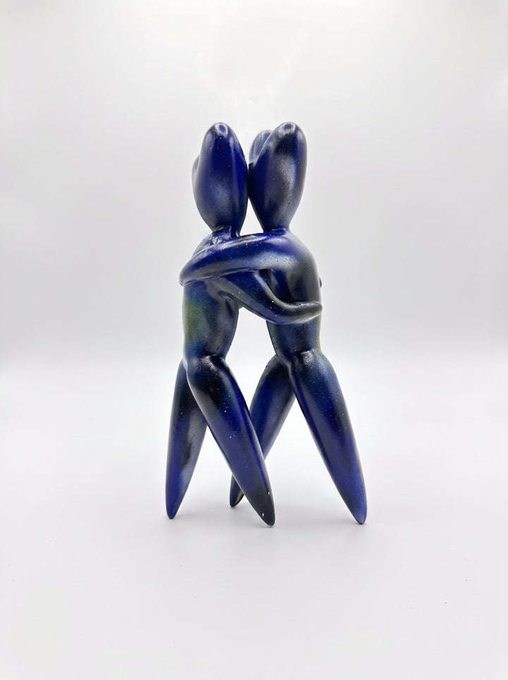 The Football Hug — Quando il blu abbraccia il nero