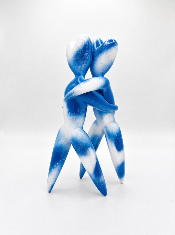 The Football Hug — Quando l'azzurro abbraccia il bianco