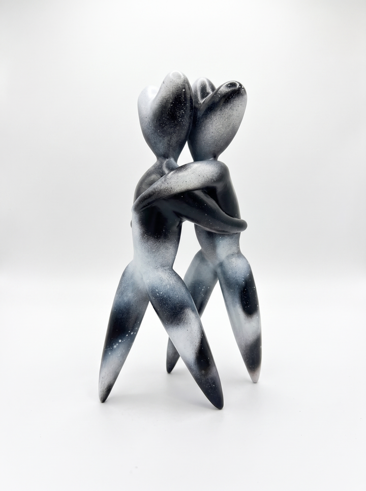 The Football Hug — Quando il bianco abbraccia il nero
